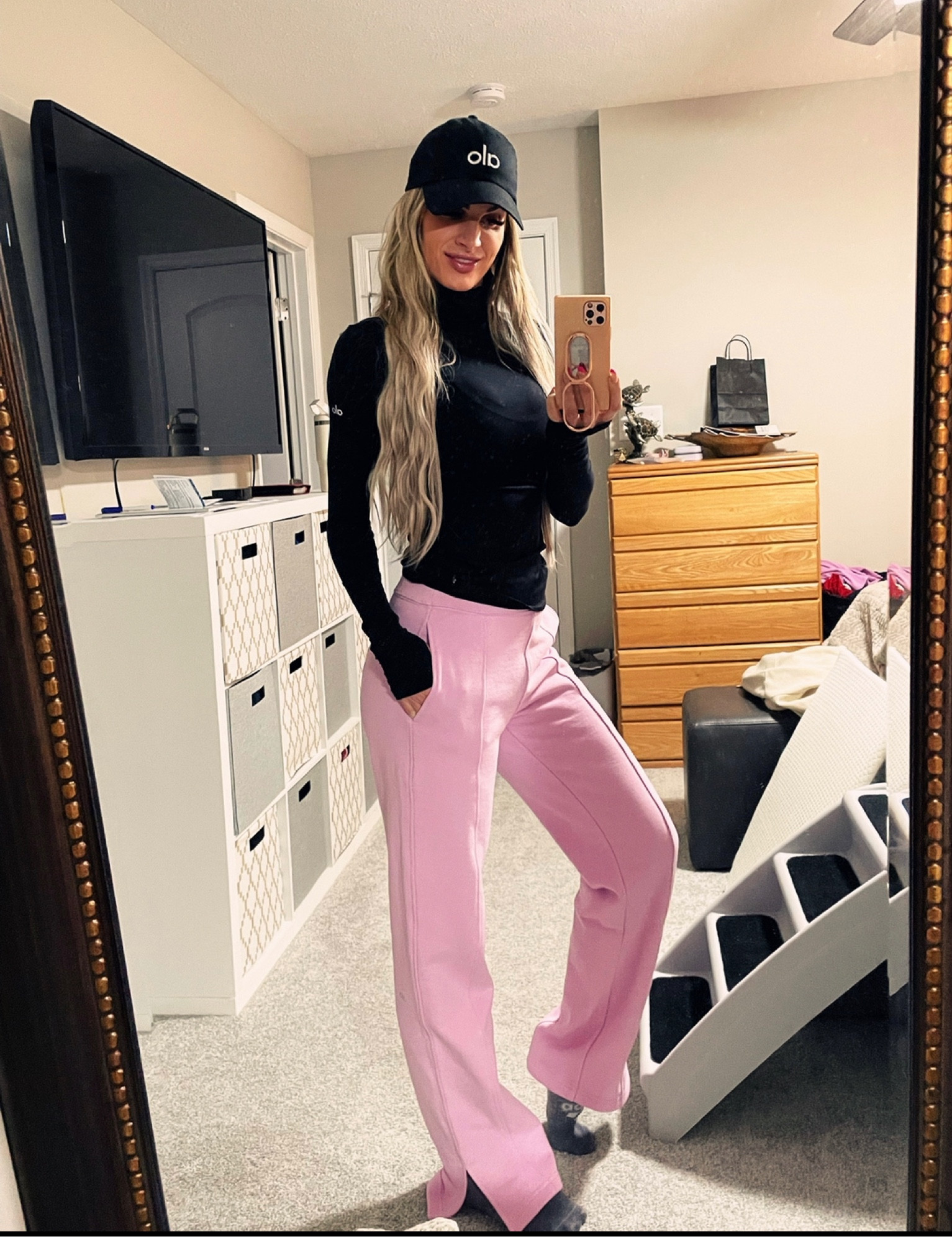 Fall Loungewear 🖤🩷