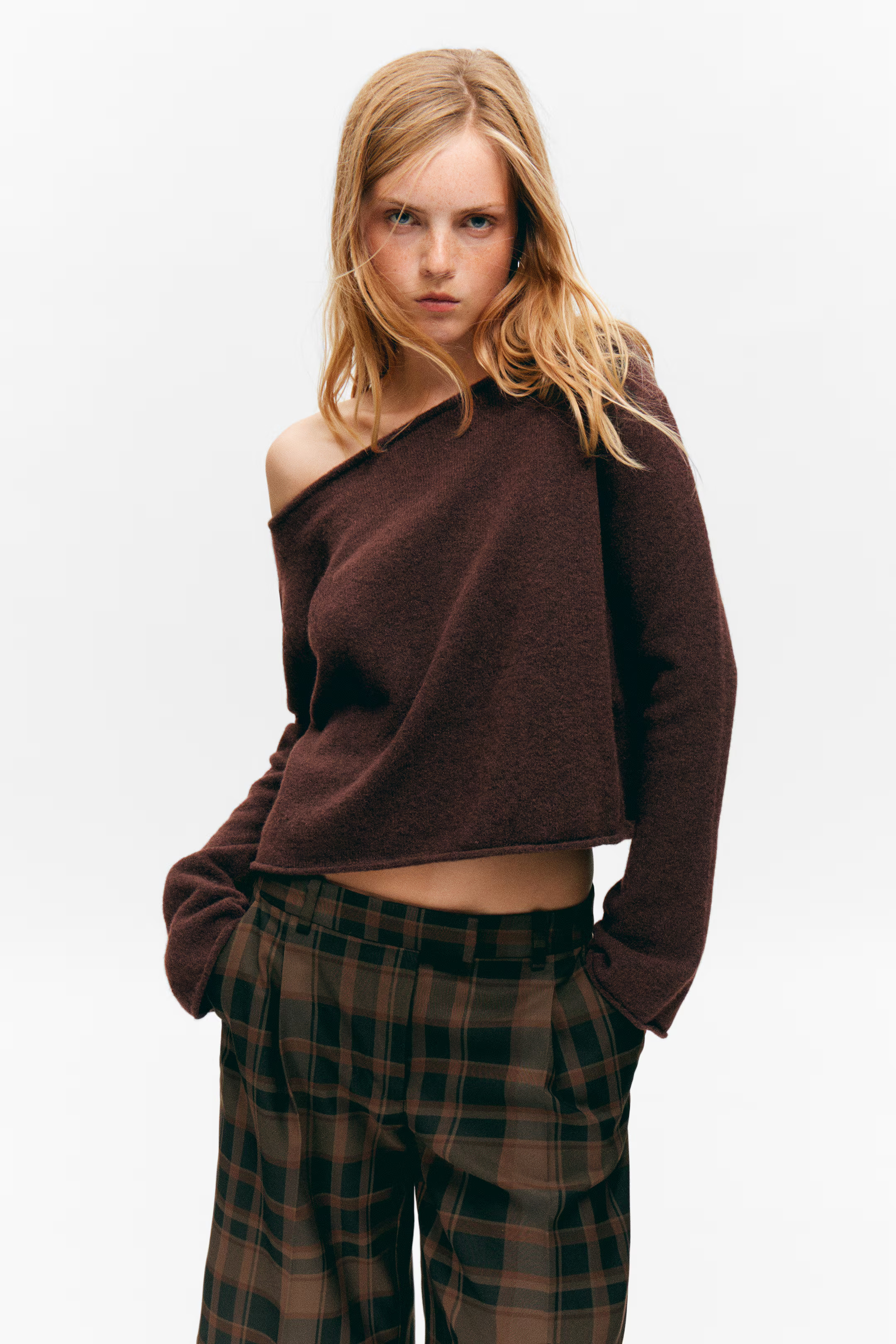 Weicher Strickpullover mit U-Boot-Ausschnitt | H&M (DE, AT, CH, NL, FI)