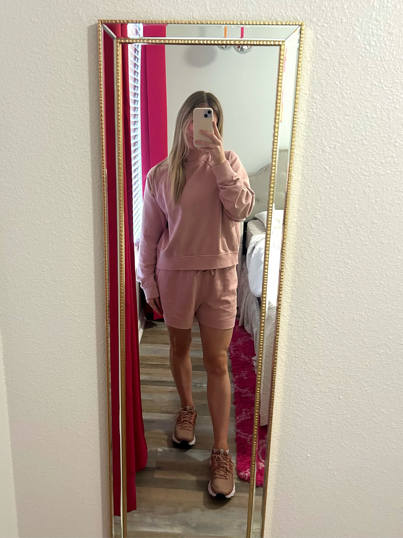 I’ve been living in this winter to spring transition set from H&M!! Color is dusty pink & I’m wearing a S🩷

#LTKStyleTip #LTKActive #LTKSeasonal