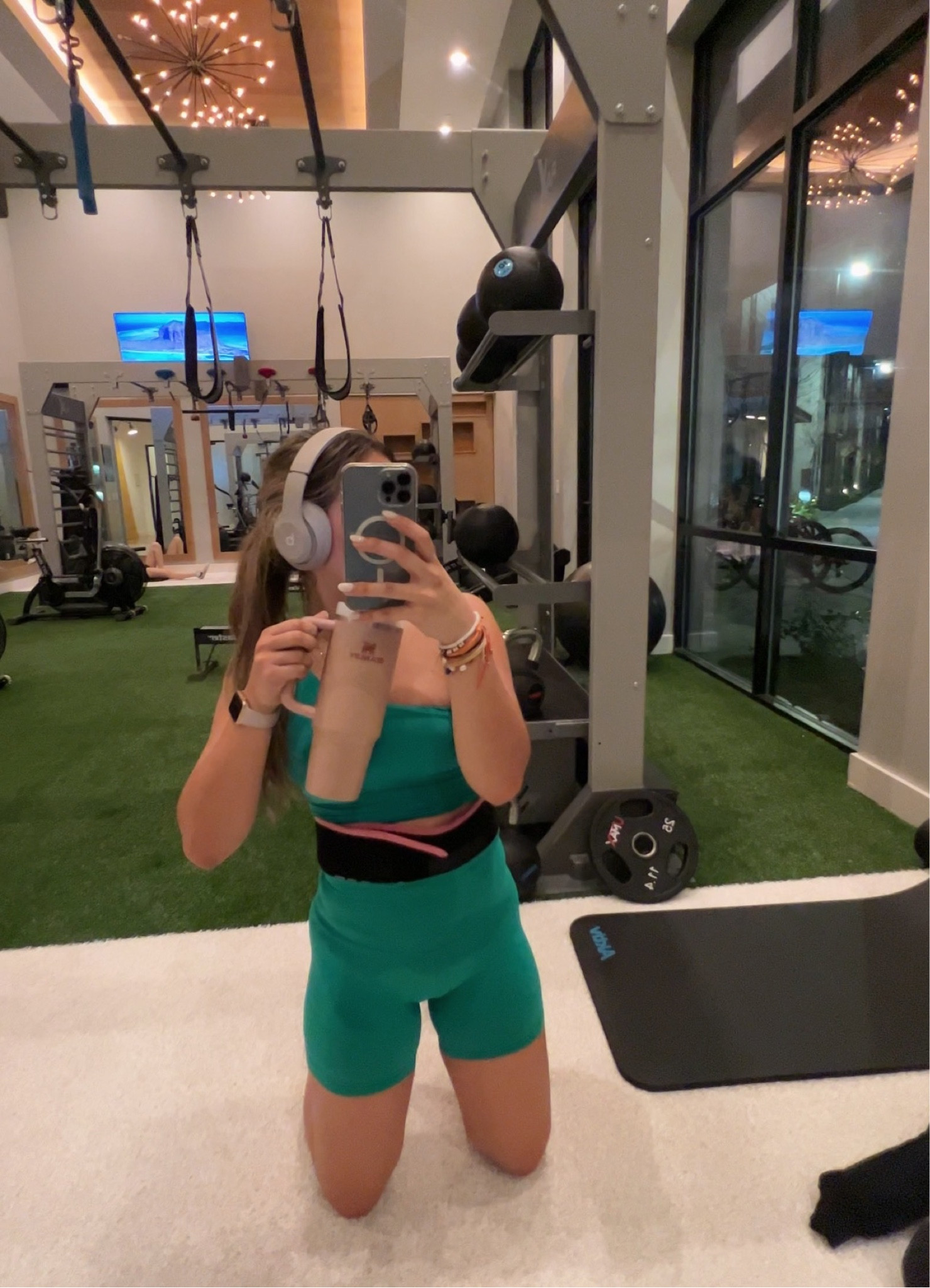 workout gym set🥑💪🏼

workout, gym, gym set, workout set, workout outfit, yoga, pilates, walk, hot girl walk, cute gym set

#LTKstyletip #LTKfitness #LTKMostLoved