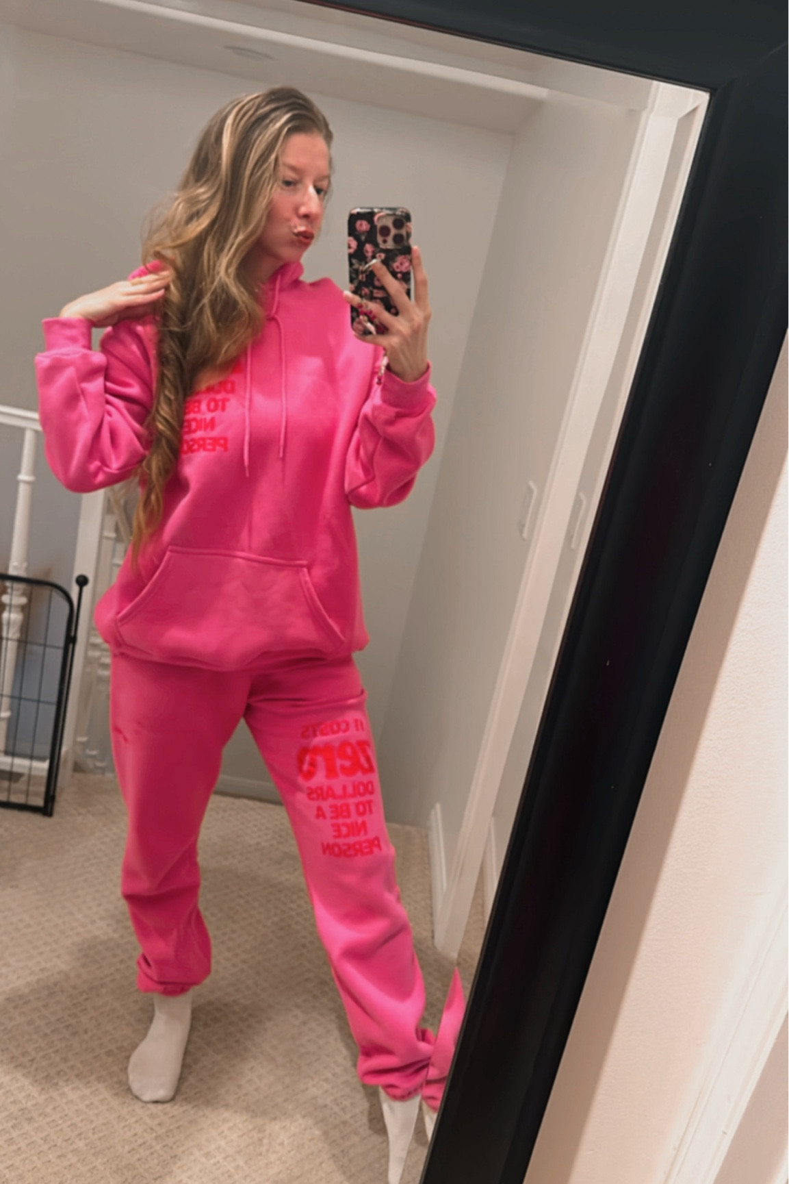 sweat set is Mayfair from Revolve & it’s so good & it’s on sale 😍 & it really does cost zero dollars to be a nice person 😉

#LTKMostLoved #LTKGiftGuide #LTKSaleAlert