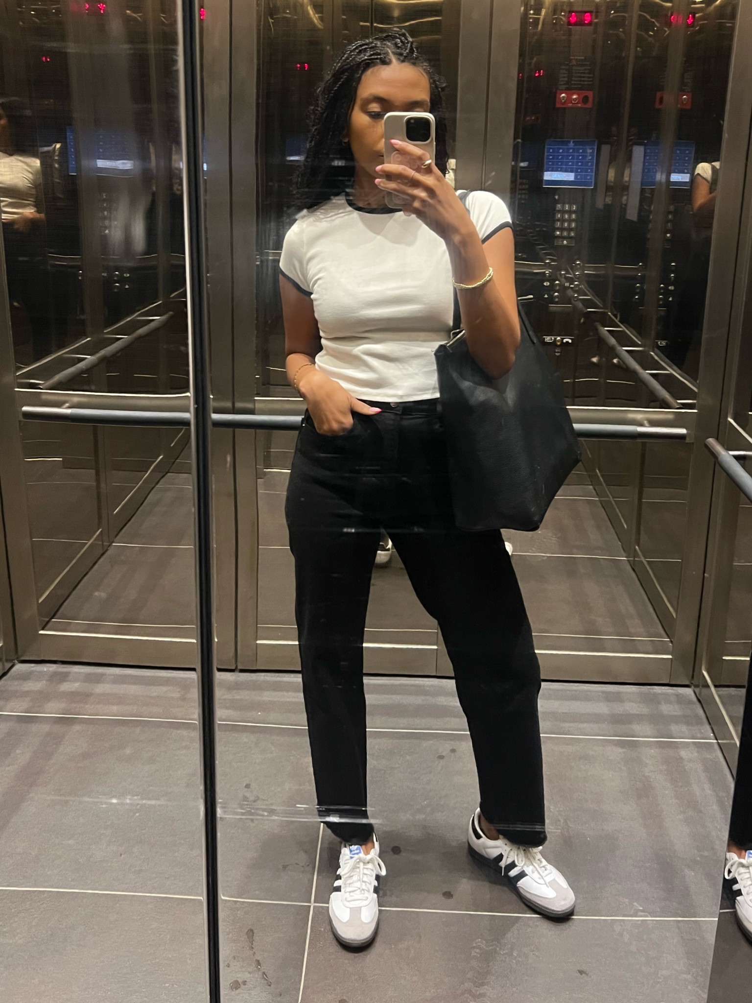 basic ootd for class on a gloomy day