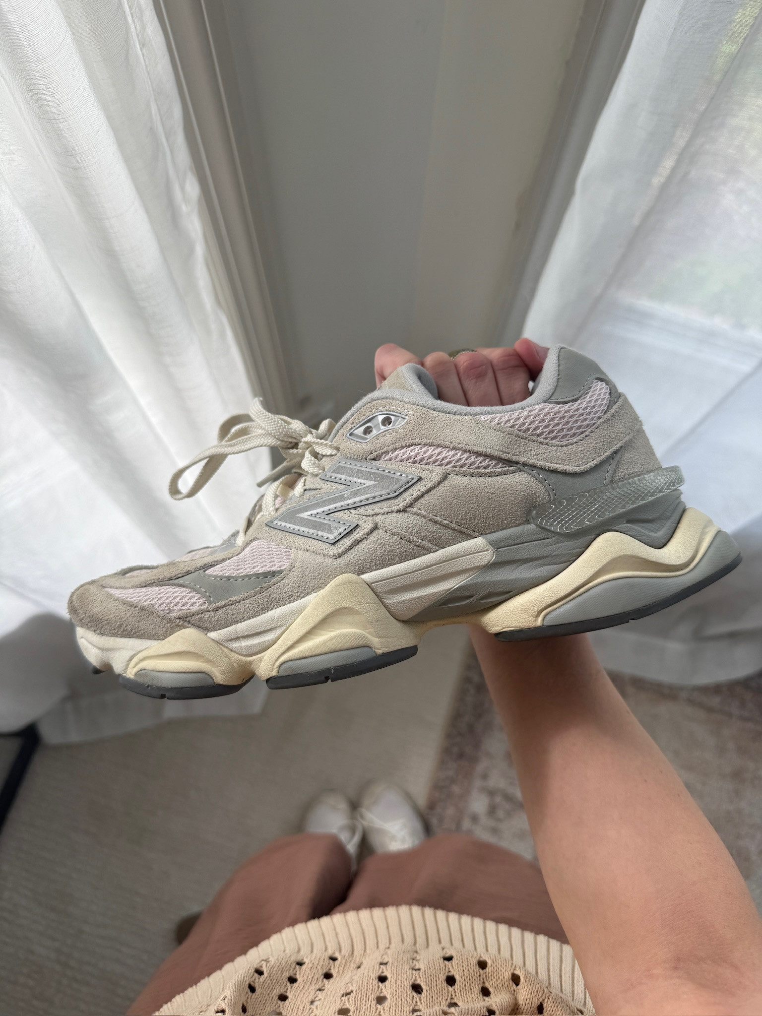 These shoes are so trendy!!

New balances, new balance, 9060s, sneakers, everyday shoes, tennis shoes, sneakers for women, Hallie ragan

#LTKootd #LTKgrwm #LTKmomlife