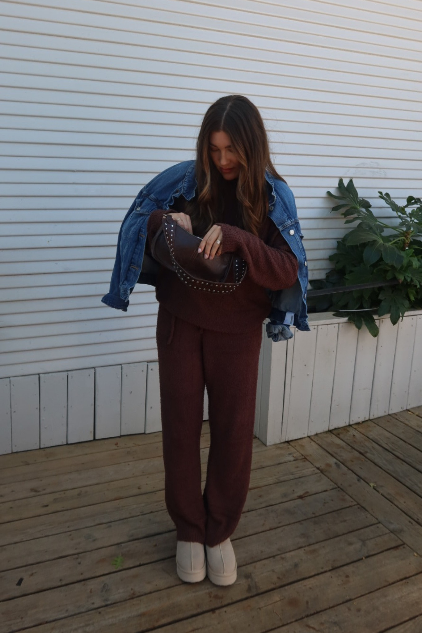 Comfy fall outfit inspo!!

#LTKStyleTip #LTKFindsUnder100 #LTKShoeCrush