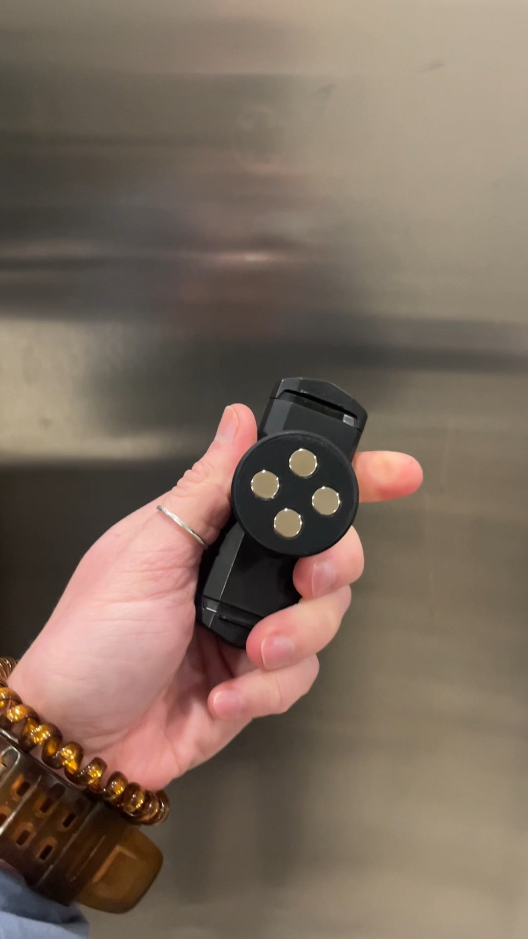 seriously couldn’t live my content creation life without this little $15 gadget 

#LTKHome #LTKFitness #LTKActive