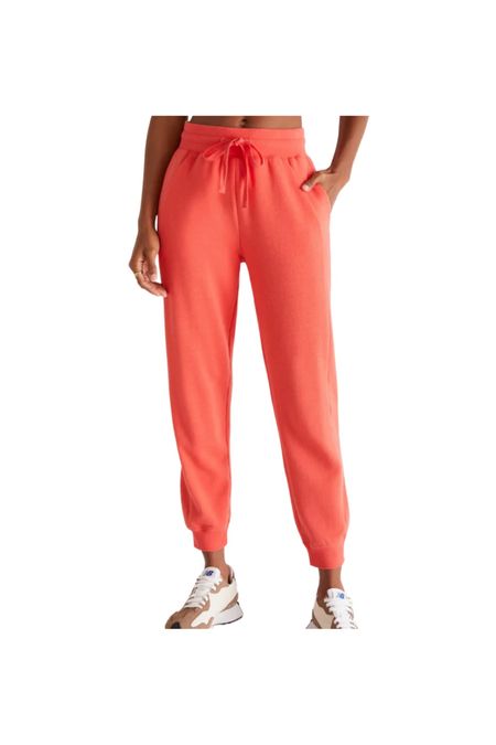 Weekly Favorites- Sweatpants Roundup - February 12, 2023 #sweatpants #joggers #womensweatpants #womensloungewear #loungewear #comfyclothes #wfh #cozy #everydaystyle #winteroutfit #womensfashion #ootd

#LTKunder100 #LTKFind #LTKSeasonal