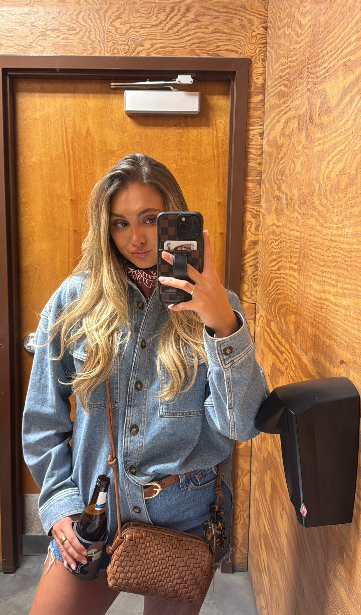 all denim for a indoor concert never goes wrong #countryconcert #madewell #amazon #levis #target

#LTKBeauty #LTKxMadewell #LTKSaleAlert