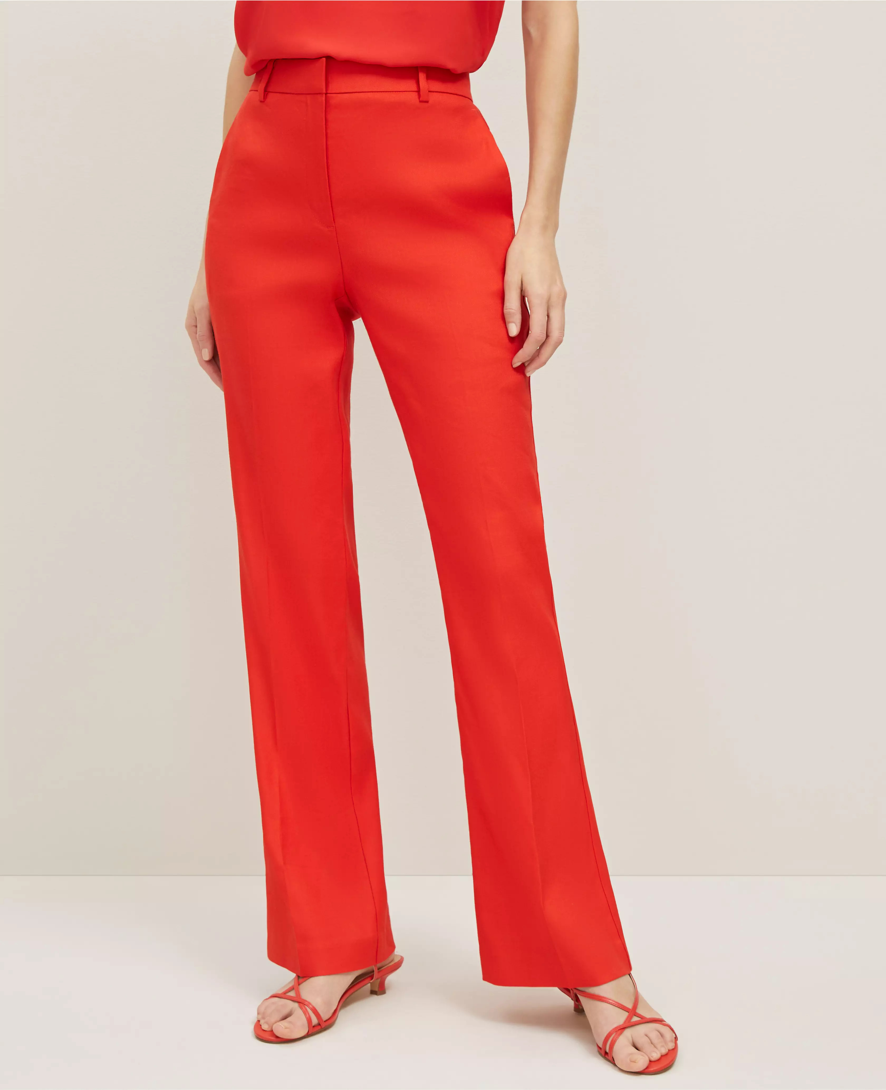 The Petite Trouser Pant in Linen Blend — Curvy Fit | Ann Taylor