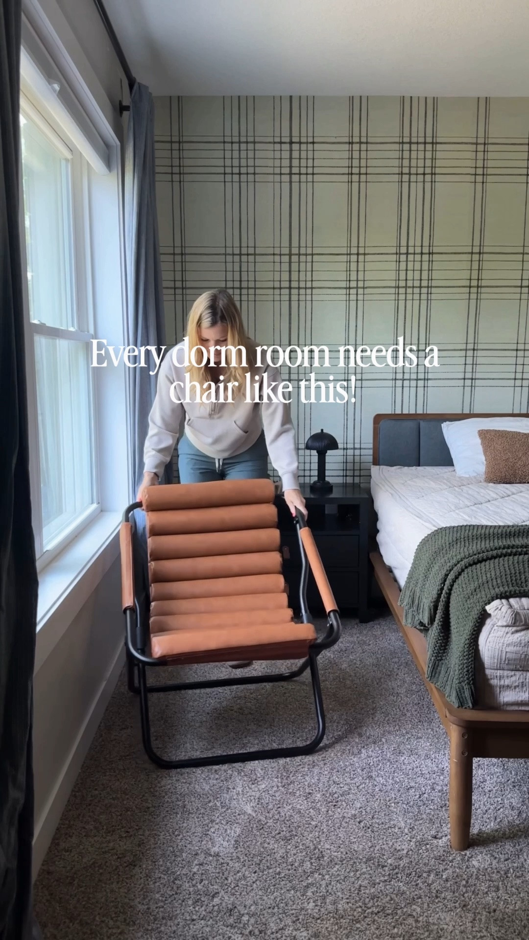 These are the cutest chairs ever!! perfect for a small dorm room! You can just tuck them Right under the bed! ￼