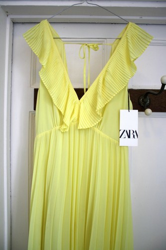 Details about   BNWT Zara Yellow Pleated Maxi/Midi V Plunge Open Back Dress XS/8 Bloggers | eBay UK