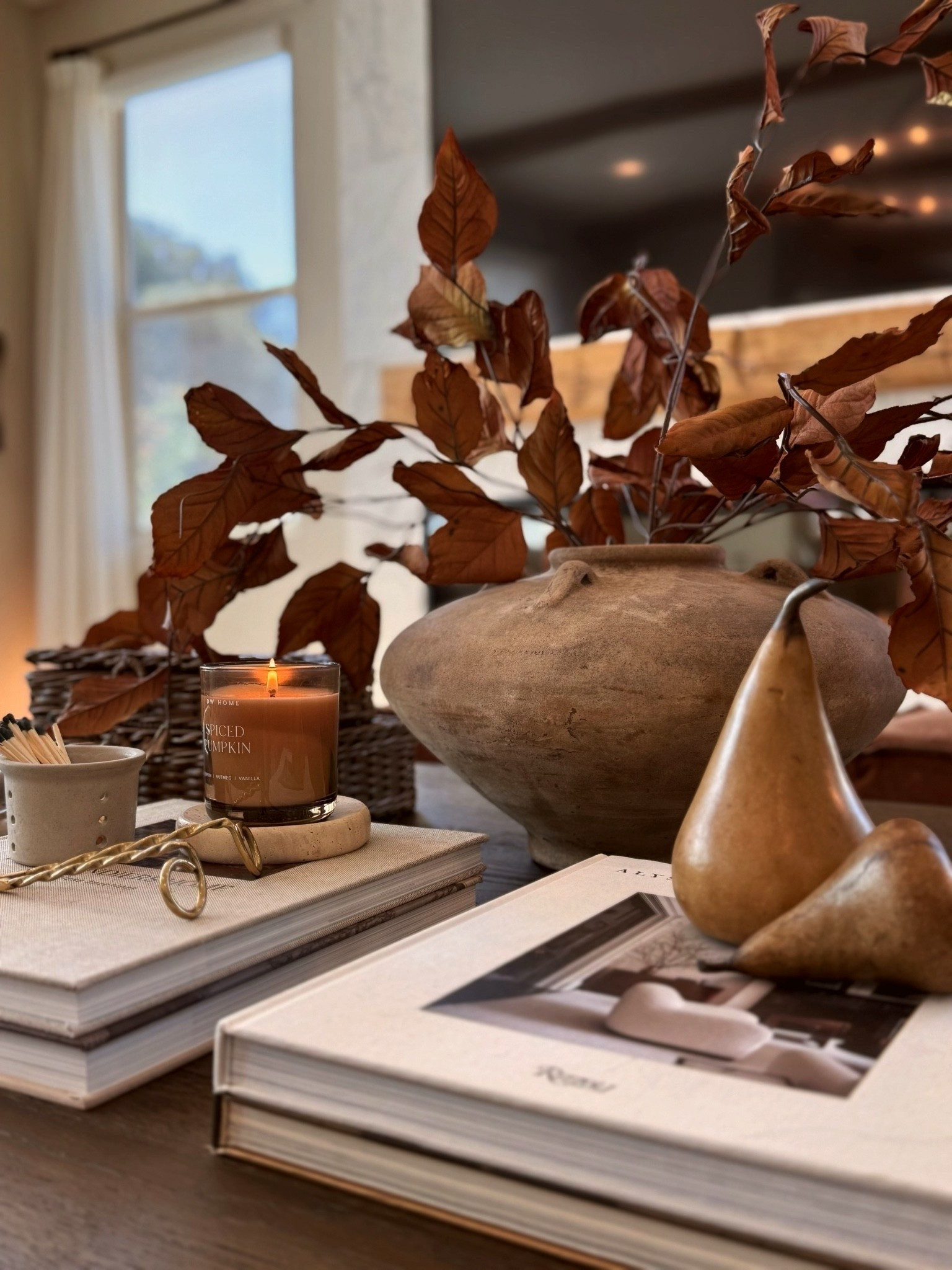Who’s ready for fall!?!? #fallinspo #falldecor #fall #homedecor
.
NOTE: I have 5 magnolia stems present. They don’t have much structure so, more is better!

#LTKU #LTKHome #LTKSeasonal