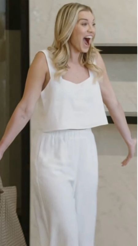 Shop Lindsay Hubbard's white linen crop top and matching cropped linen pants #CelebrityStyle #LindsayHubbard #Bravo

#LTKstyletip #LTKtravel