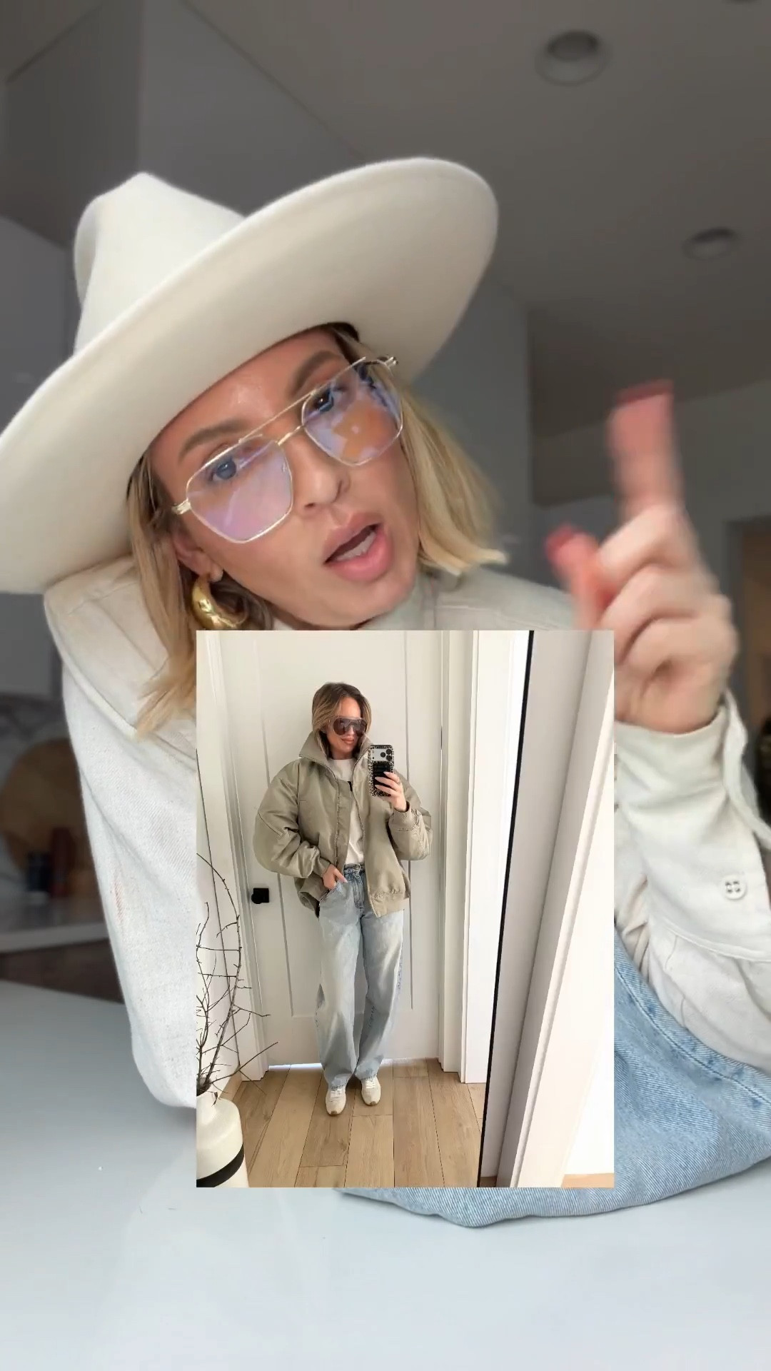 You’ll love these if you love👇🏻
1. Barrel-leg jeans
2. A high waist that cinches you
3. Jeans that almost look like trousers
4. That effortless, cool girl put-together look
5. Denim that elevates a simple outfit
6. Jeans that work with heels and sneakers
7. If you like looking like the cool mom
8. Need tall girl, friendly jeans
9. If you love Hailey Bieber and Kendall Jenners style (bc they always wear them) 

*size down 1 size, I’m 5’10 for reference 

#LTKSeasonal #LTKTall #LTKootd