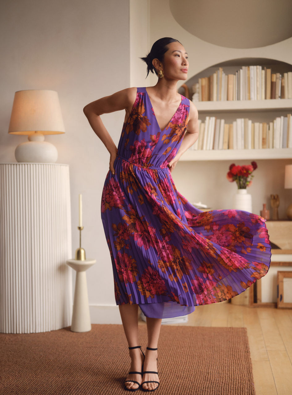 Time and Tru Women's Gold Tone Modern Textured Double Fan Art Deco Style Casting Drop Post Earrin... | Walmart (US)