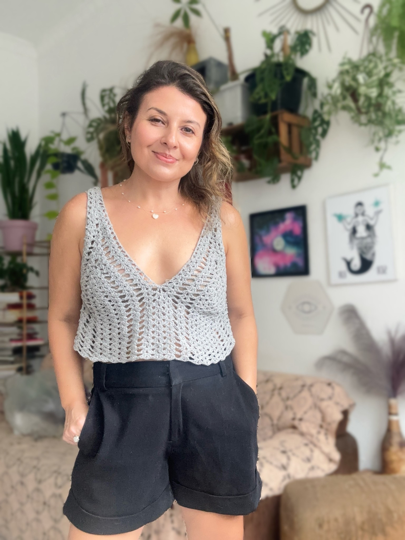 Uma bermuda de alfaiataria para combinar  com esse top de crochê que eu fiz

#LTKbrasil #LTKdicadeestilo
