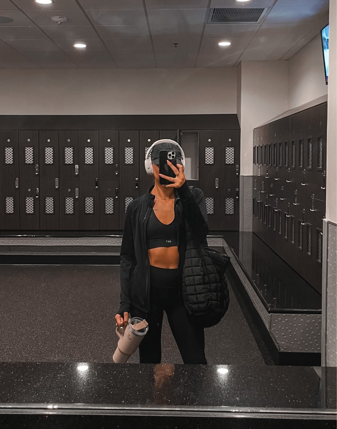nothing like an all black gym outfit. 🫶🏽


gym girl aesthetic, gym girly, wellness aesthetic, clean girl aesthetic 2023#LTKFind

#LTKFitness