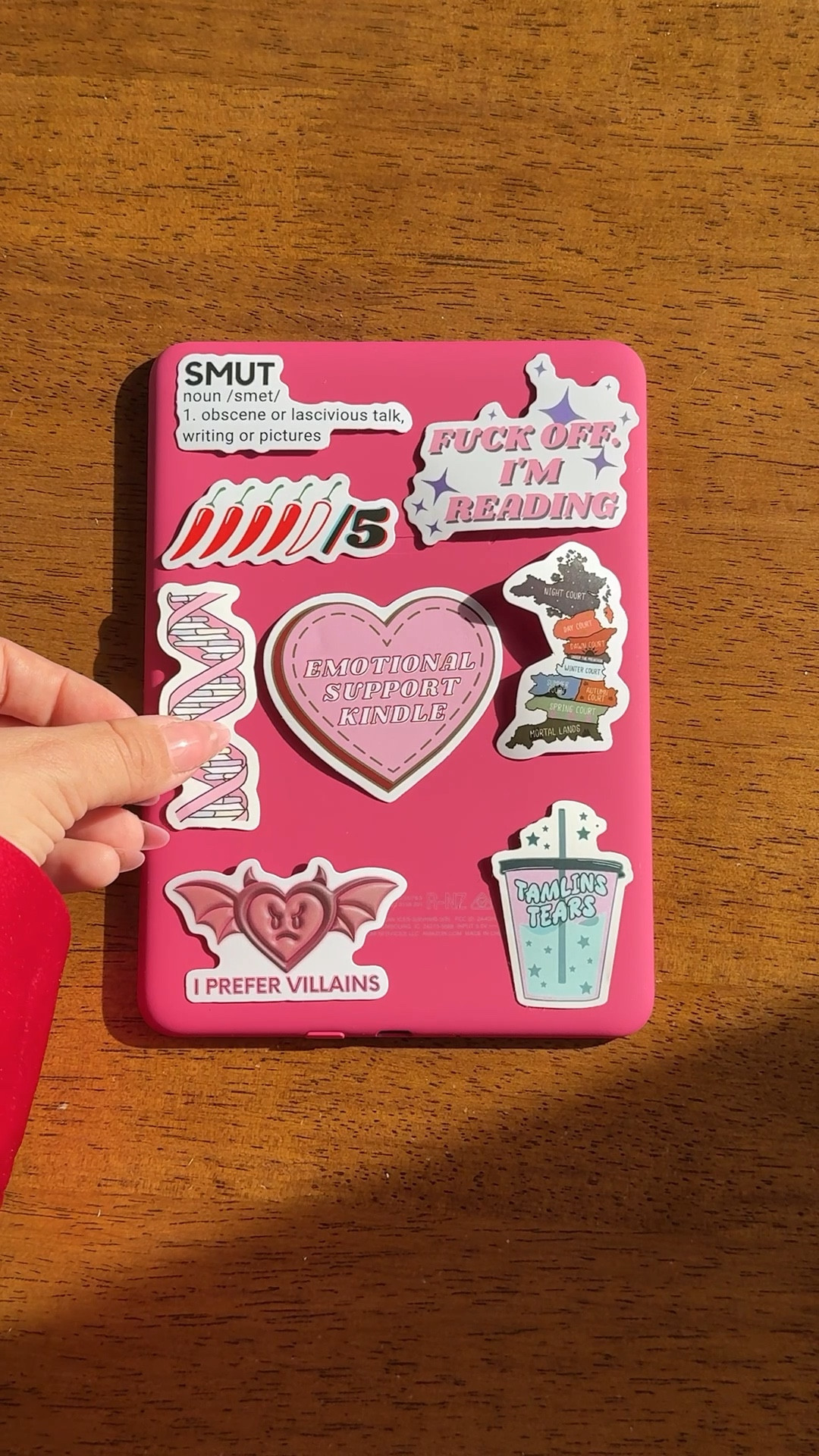 Decorate my kindle with me! 

#LTKSeasonal #LTKHoliday #LTKGiftGuide