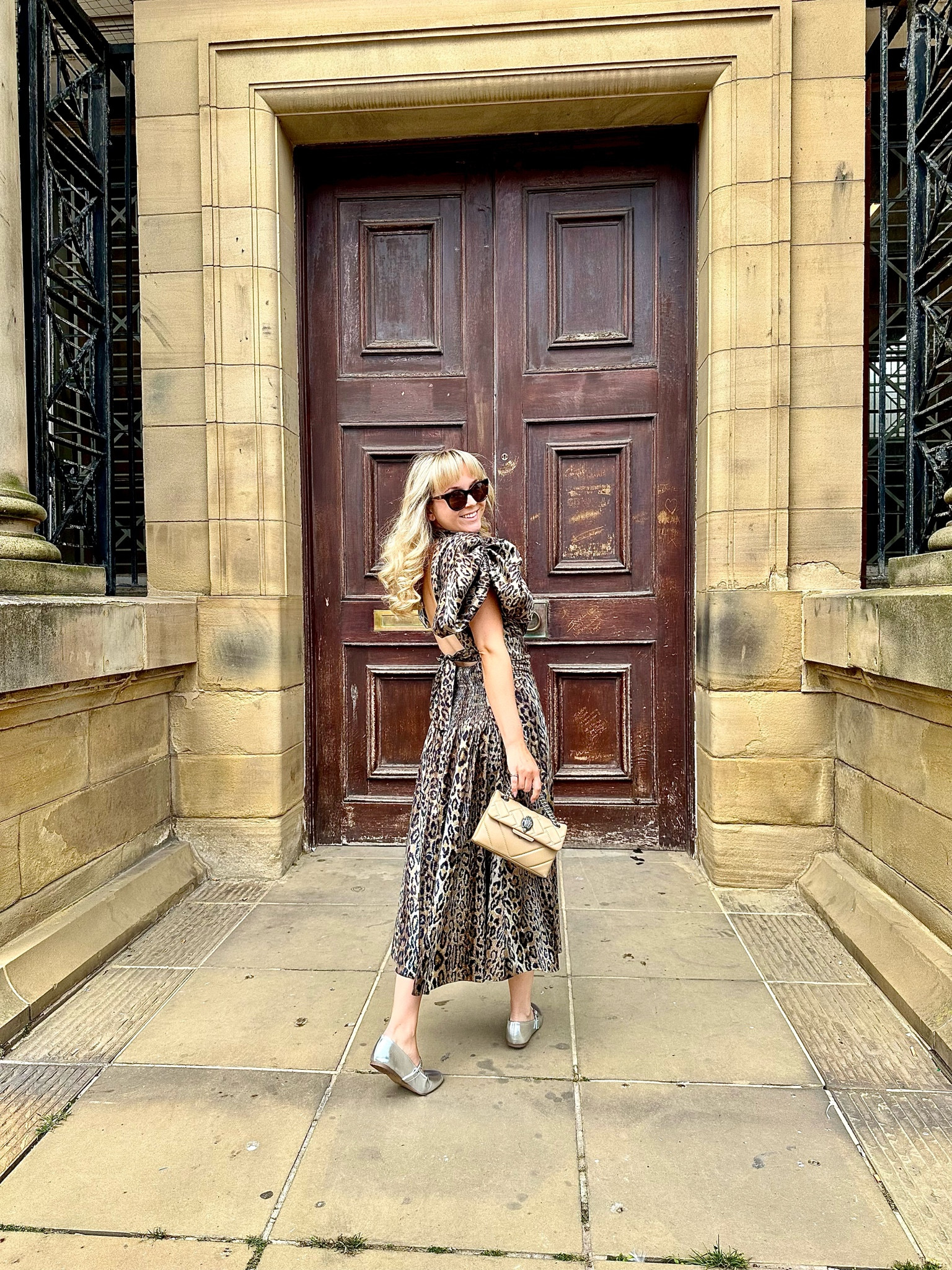 Is Leopard a color? Asking for my wardrobe... 🐆💁‍♀️