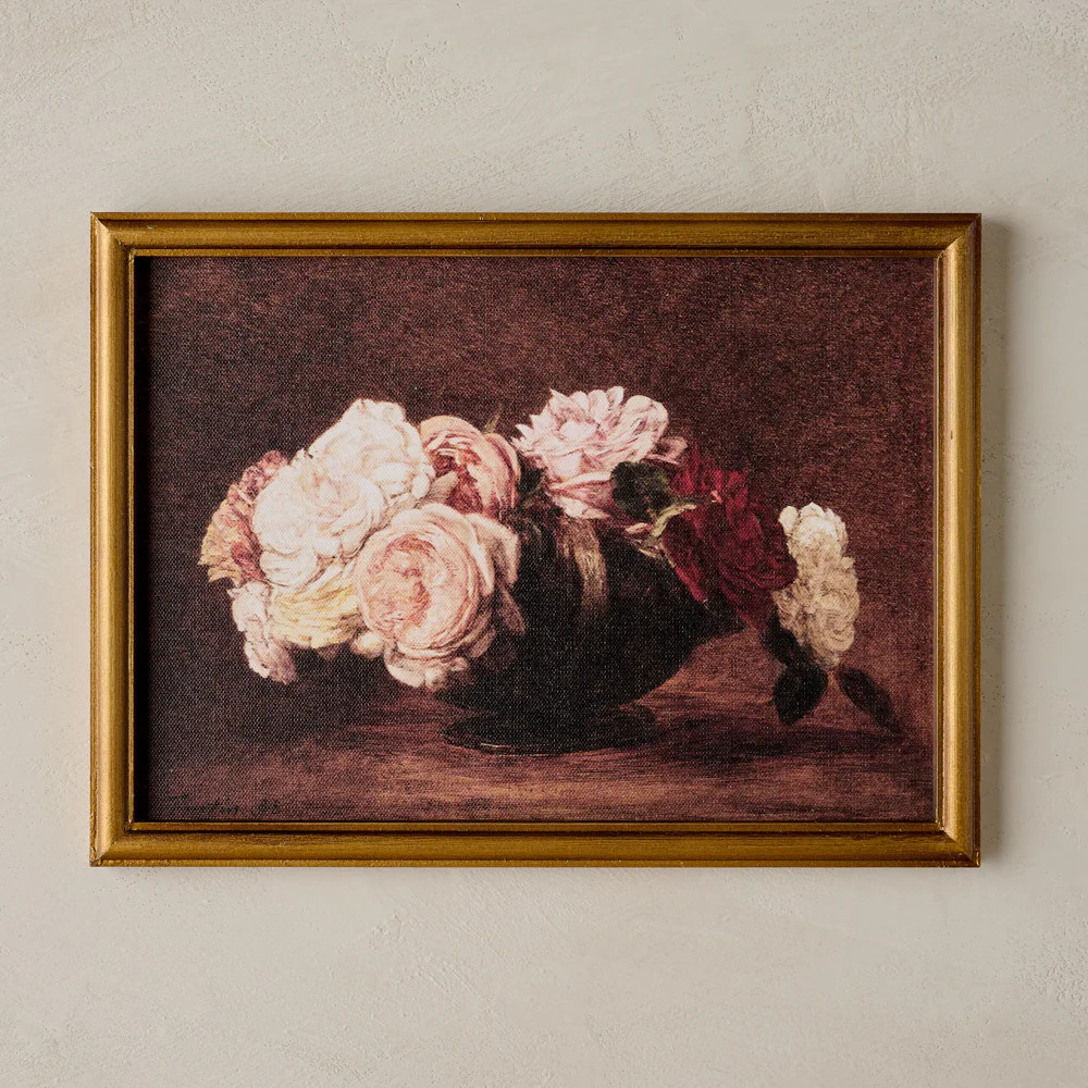 Roses in Reverie | Magnolia