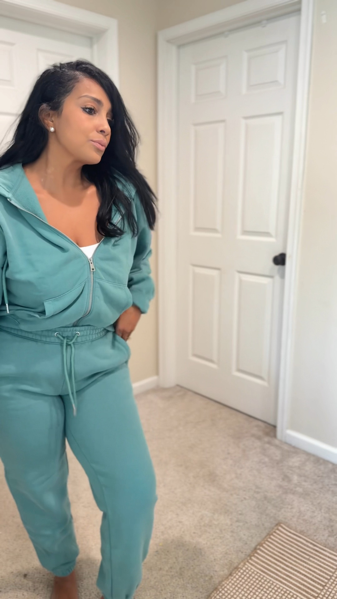 Abercrombie sale ends tonight I’m wearing A medium in everything 

#LTKStyleTip #LTKSeasonal #LTKFindsUnder100