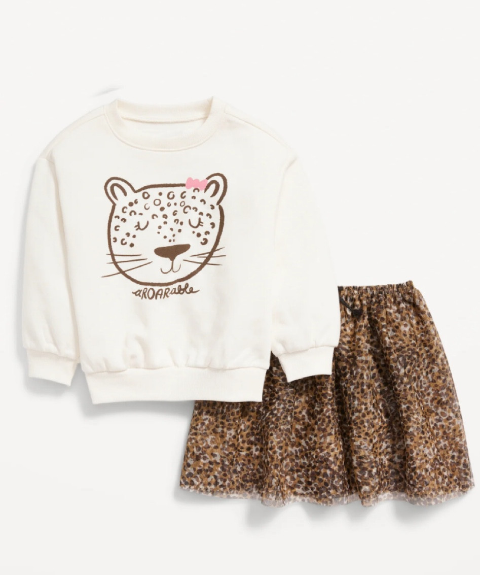 Toddler girls outfit!! Sweatshirt and tulle skirt at old navy! Old navy 50% off sale!! 

#LTKHolidaySale #LTKsalealert #LTKHoliday