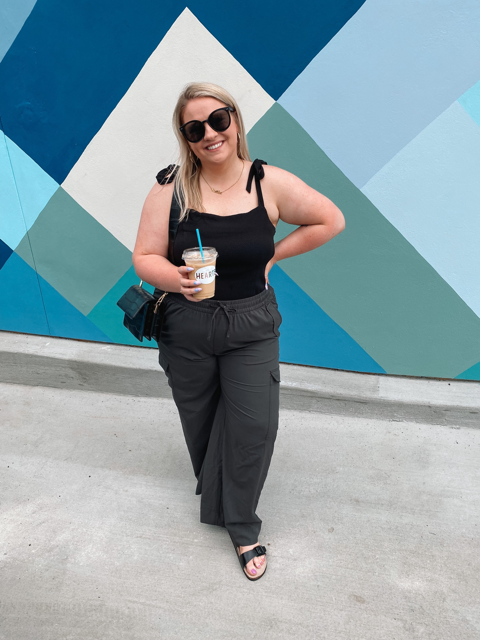 Old navy wide leg cargo pants on sale 

#LTKcurves #LTKFind #LTKSeasonal