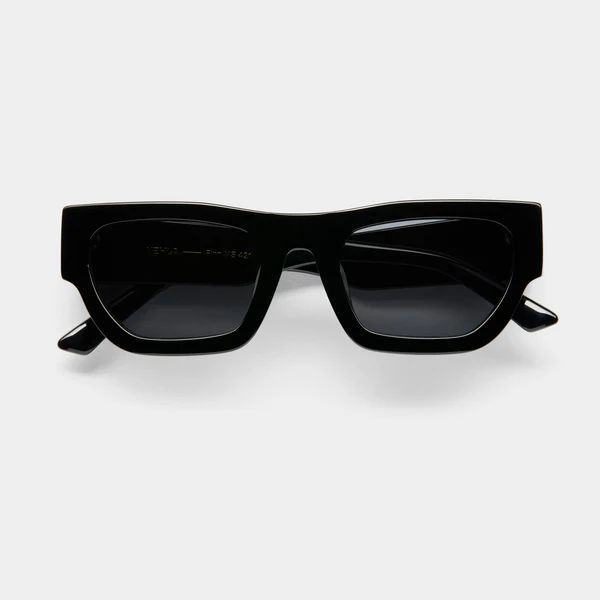 Finn - Black / Smoke



Rated 4.9 out of 5







16 Reviews
Based on 16 reviews | Vehla Eyewear (US, AU, UK)