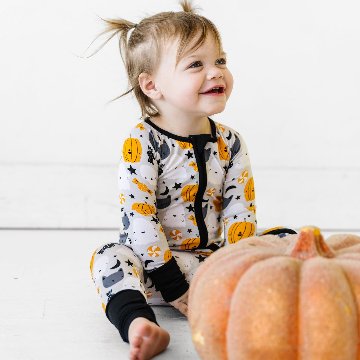 Boo Crew Bamboo Viscose Zippy | Little Sleepies