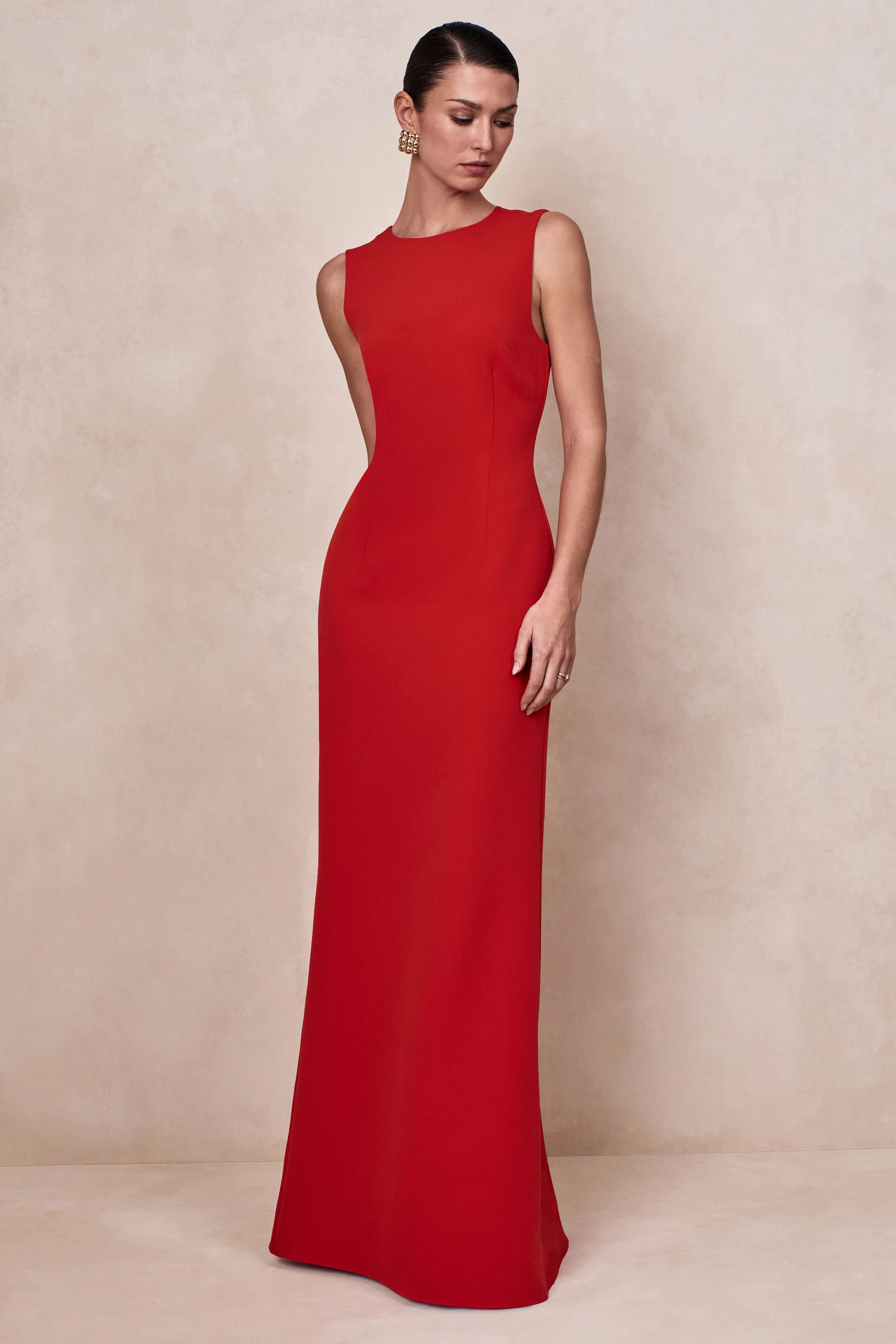 Astrelle | Red Crew-Neck Maxi Dress | Club L London