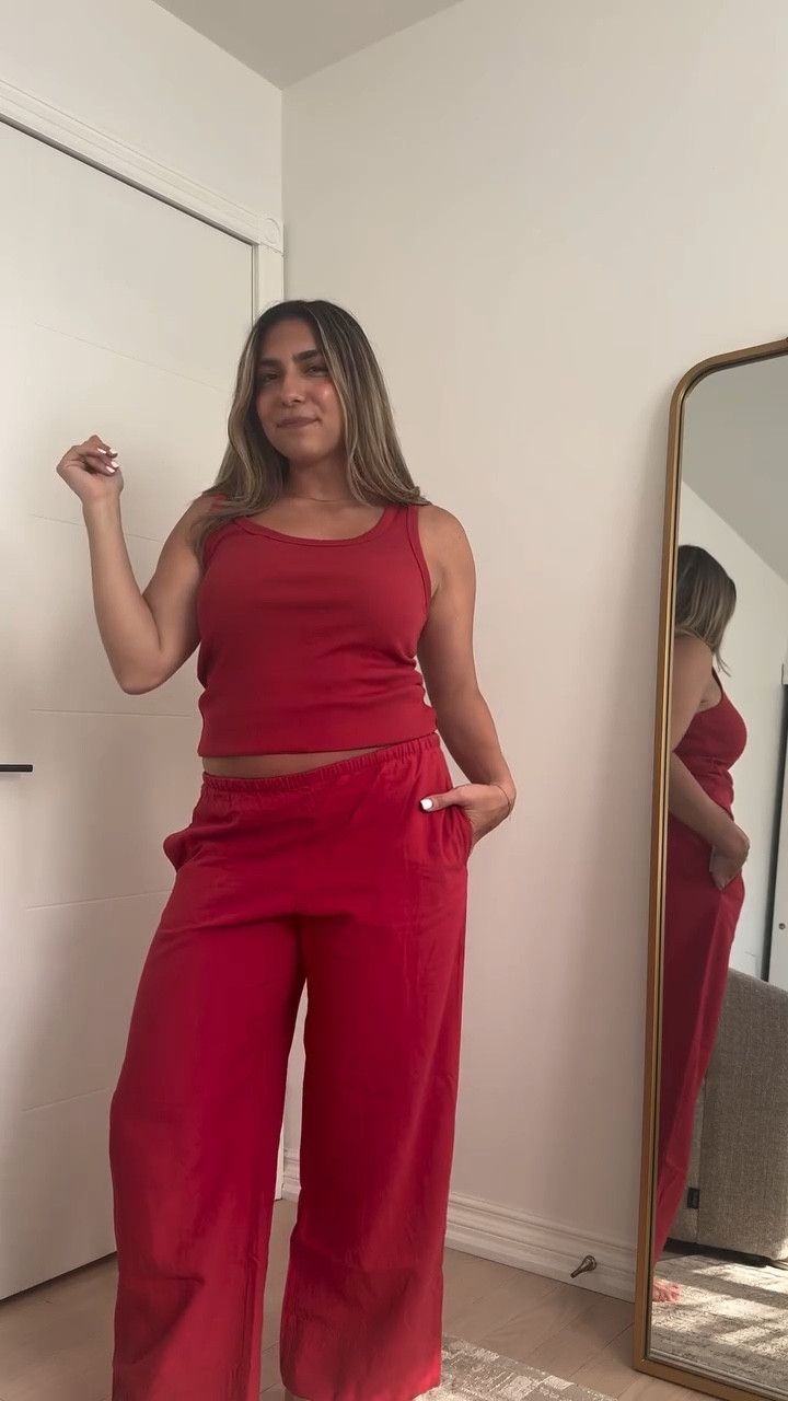 She didn’t arrive on time but she’s perfect 🤩 SO impressed with @gap quality especially on this linen set 🤌🏼 

#gapstyle #tryonhaul #linenset #effortlessstyle #styleinspo

#LTKpetite #LTKstyletip #LTKsummer