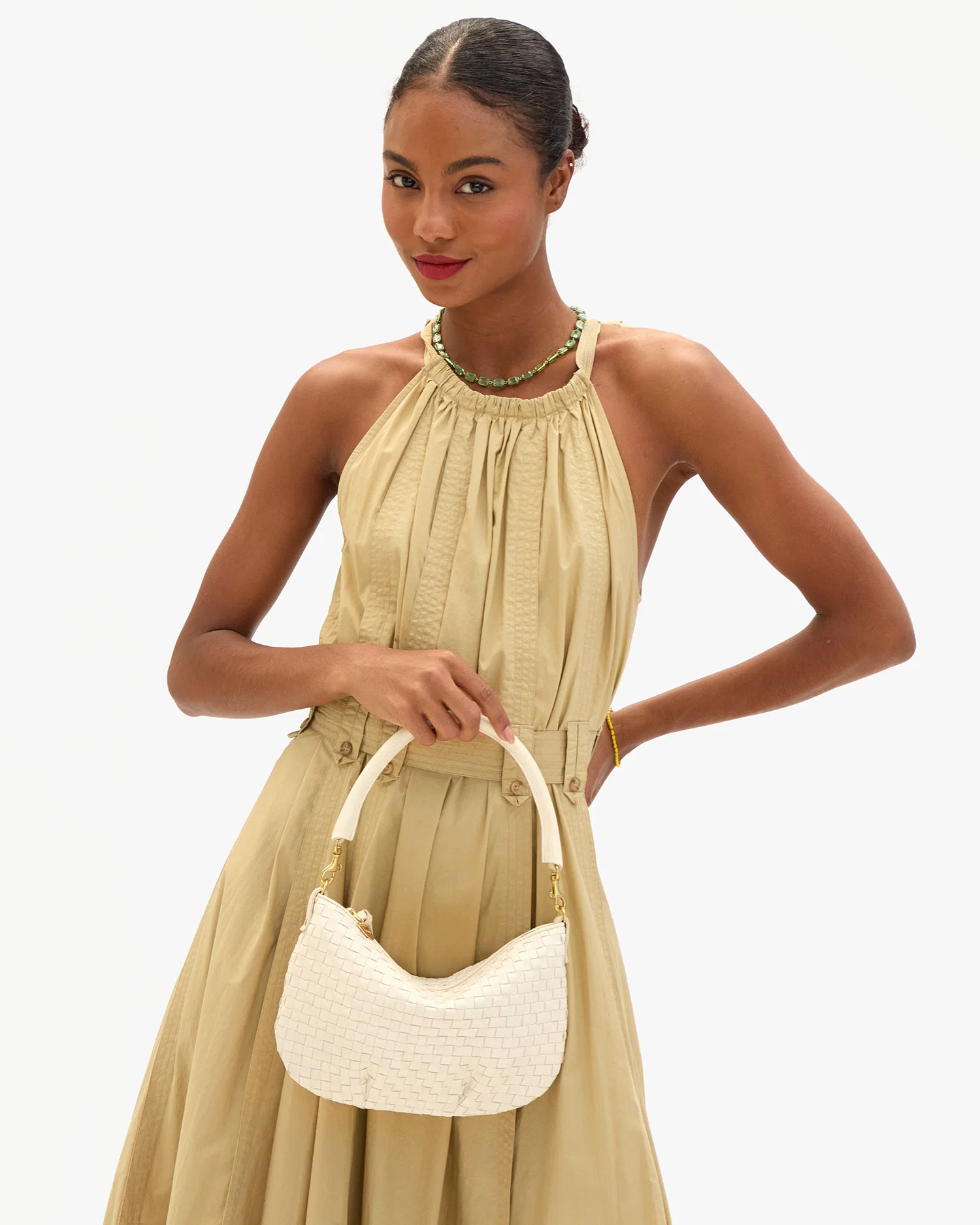 Petit Moyen | Clare V.