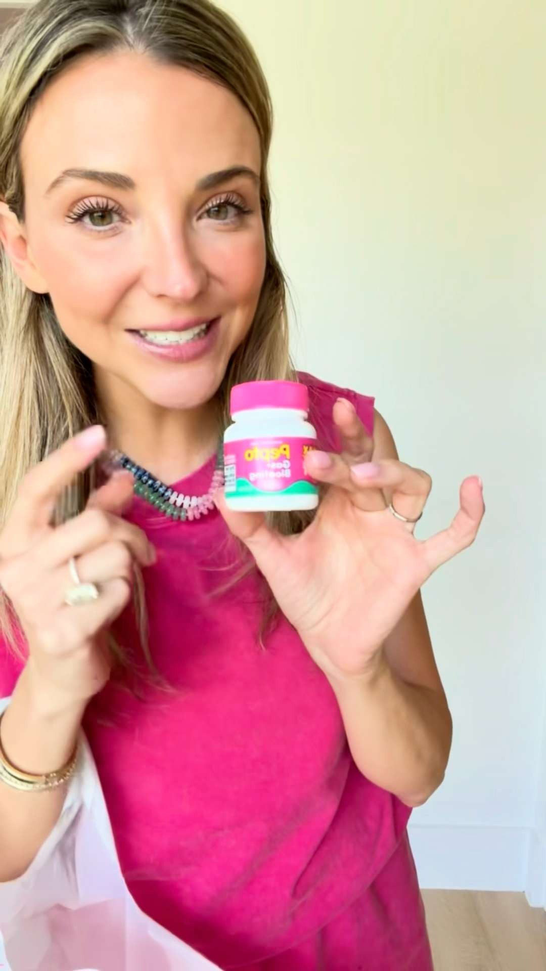 When the bloat hits… I’ve got my go-to 💗✨ These new Pepto Gas & Bloating Softgels are a total lifesaver for quick relief and getting me feeling like myself again. Easy, effective, and always in my bag.

Run to @target to buy 🛒

#ad #TargetPartner #Pepto_Partner @peptobismol_us 

 