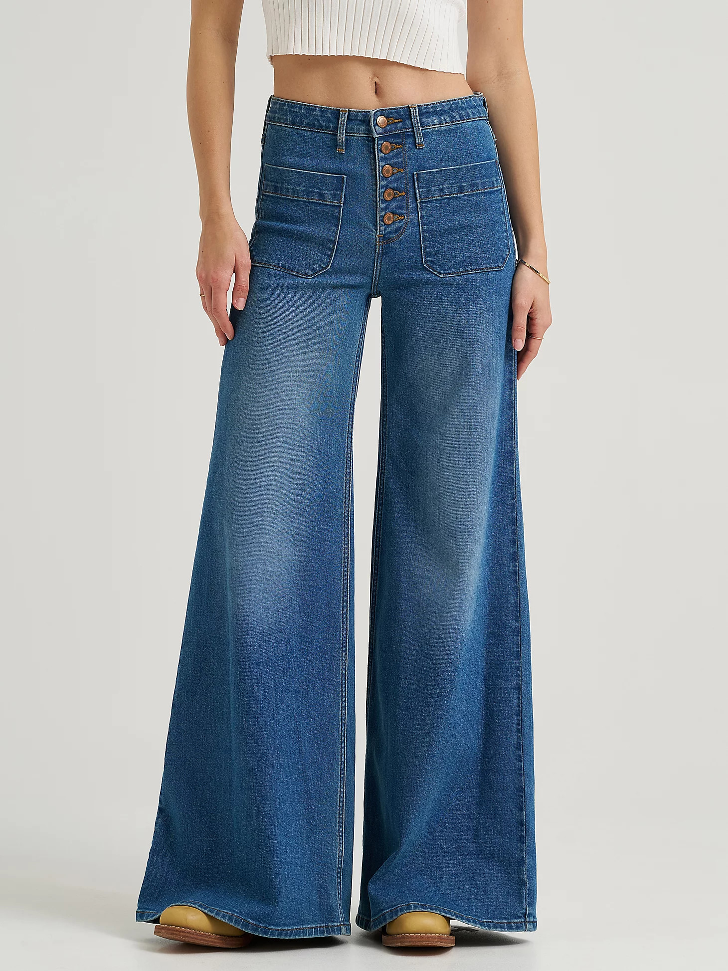 Women's Patch Pocket Wide Leg Jean | Wrangler