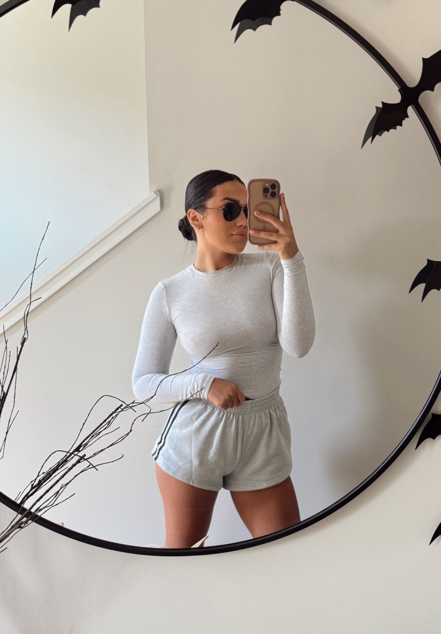 school pick up fit 

#LTKActive #LTKSeasonal #LTKFindsUnder50