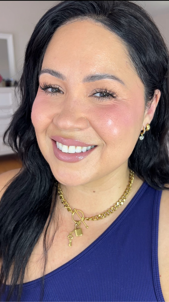 How to prep your skin for makeup over 40. 

All products I recommend are always listed in my like to know it. #ltk 

#skinprep #makeupprep #matureskincare #matureskinmakeup #nofilterrequired #realskin #makeupover50 #makeupover40 @anua_global @benefitcosmetics @rocskincare @larocheposay @kiehls @naturiumskin @milanicosmetics #primer

#LTKOver40 #LTKFindsUnder50 #LTKBeauty