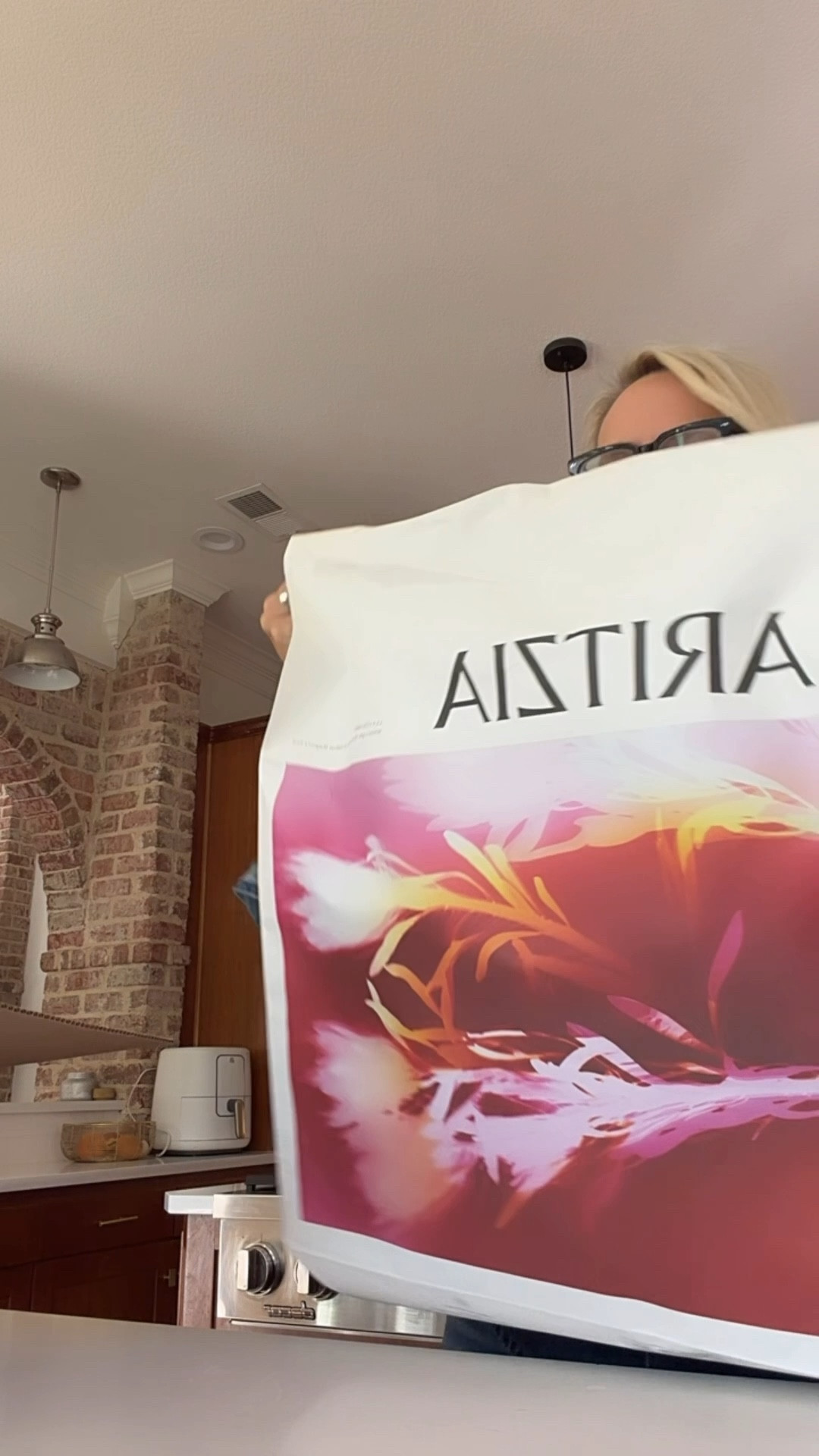 New arrivals from Aritzia 
Some are selling through already. I’ll post more when there is a restock.



#LTKSeasonal #LTKOver40 #LTKTravel