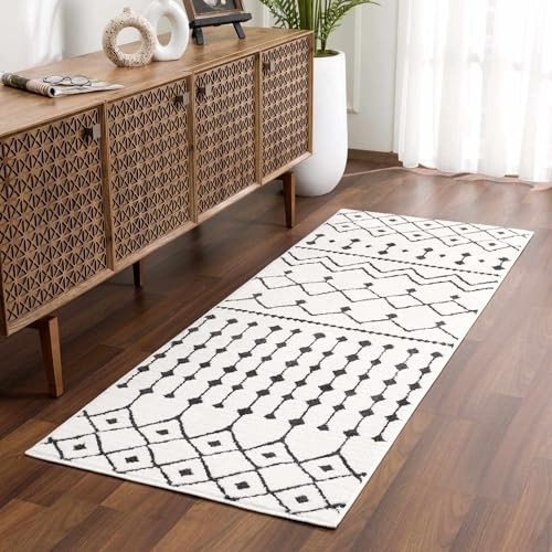 Hauteloom Ringwood Boho Moroccan Geometric Shag Runner Rug for Hallway, Kitchen - Bohemian, Transitional - High Pile - Black and White, Charcoal - 2' 7" x 7' 3" | Amazon (US)