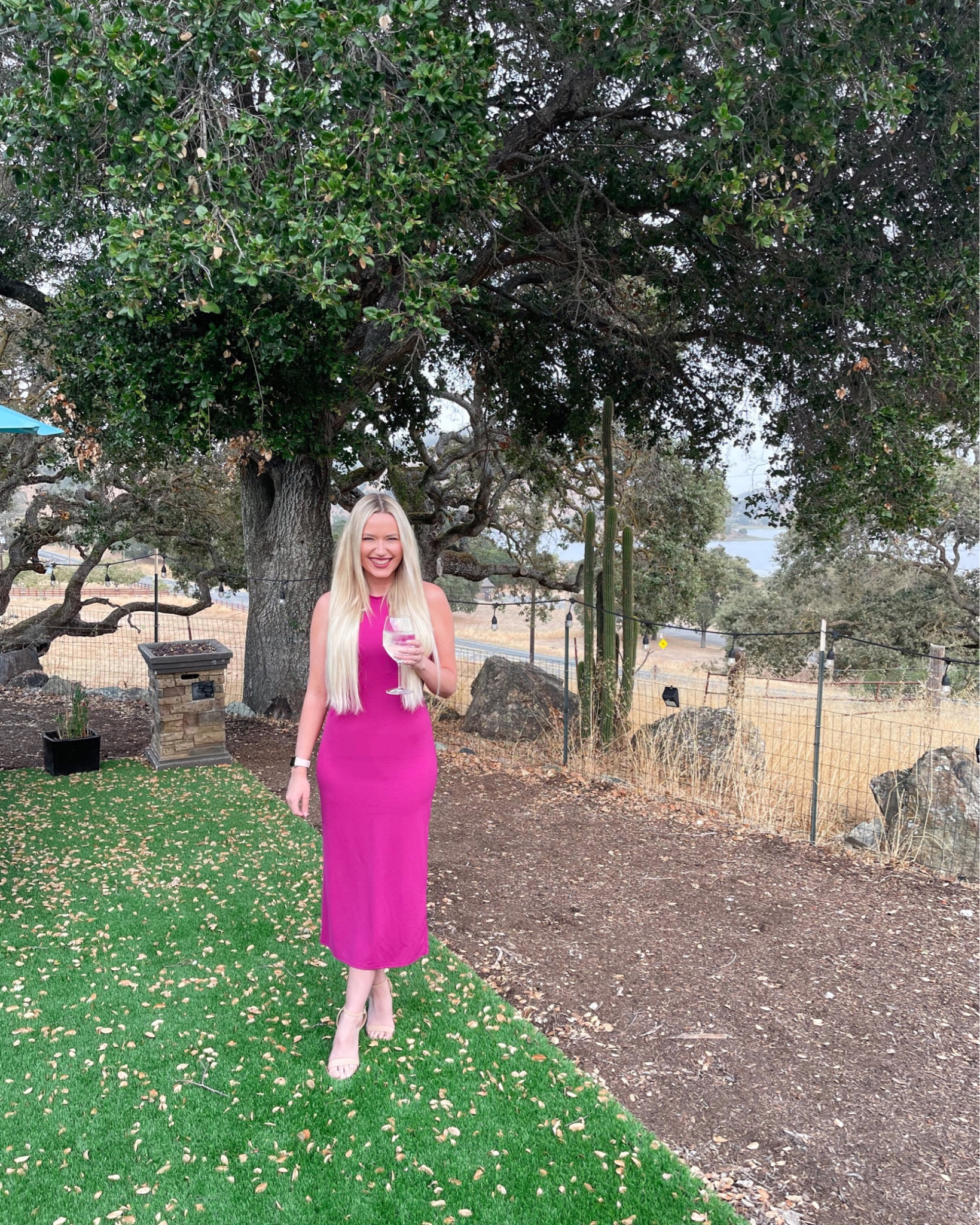 Love this dress so much, I bought it in 2 different colors!

Dress: Magenta Purple, Size 6

Maxi Dress | Athleisure

#LTKstyletip