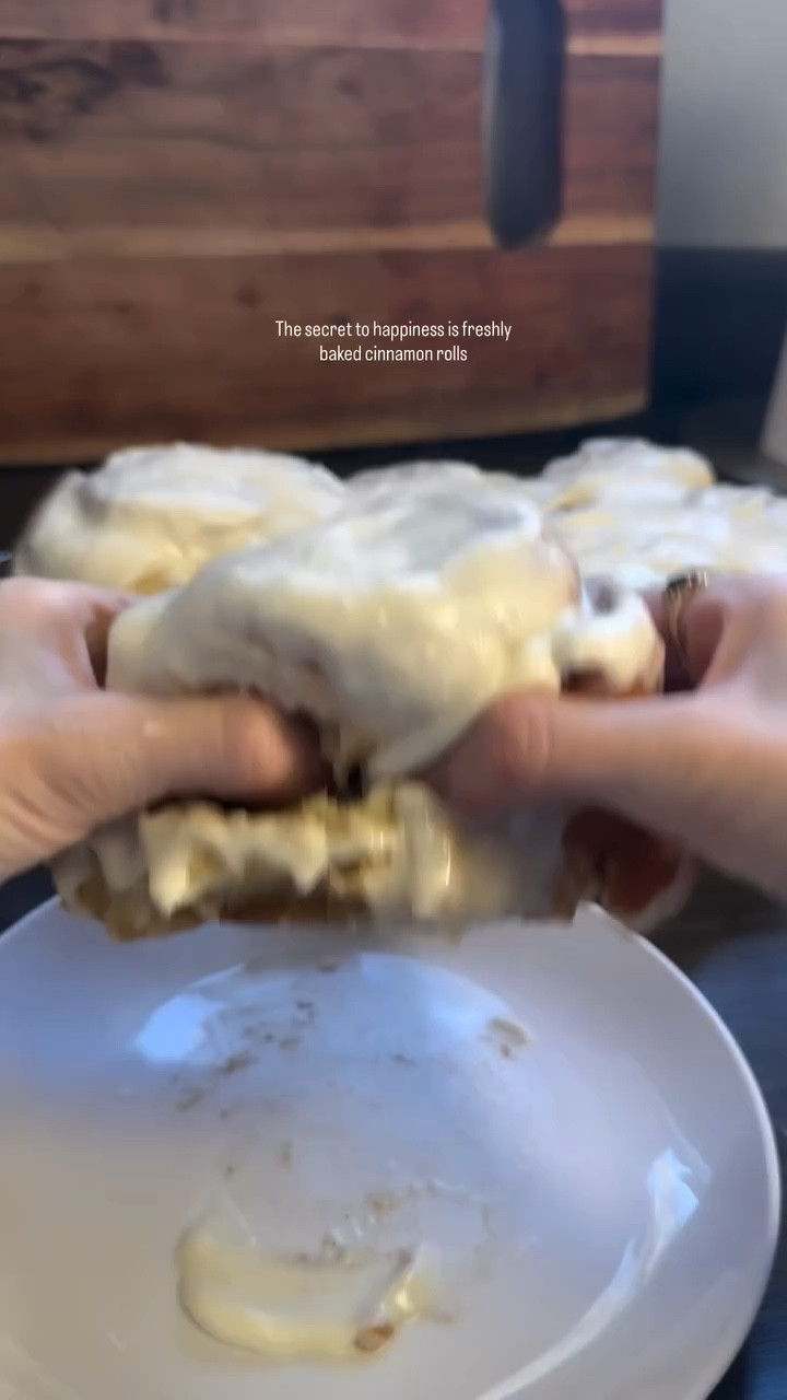 Cinnamon rollssss 

#LTKmorningroutine #LTKHome #LTKfoodie