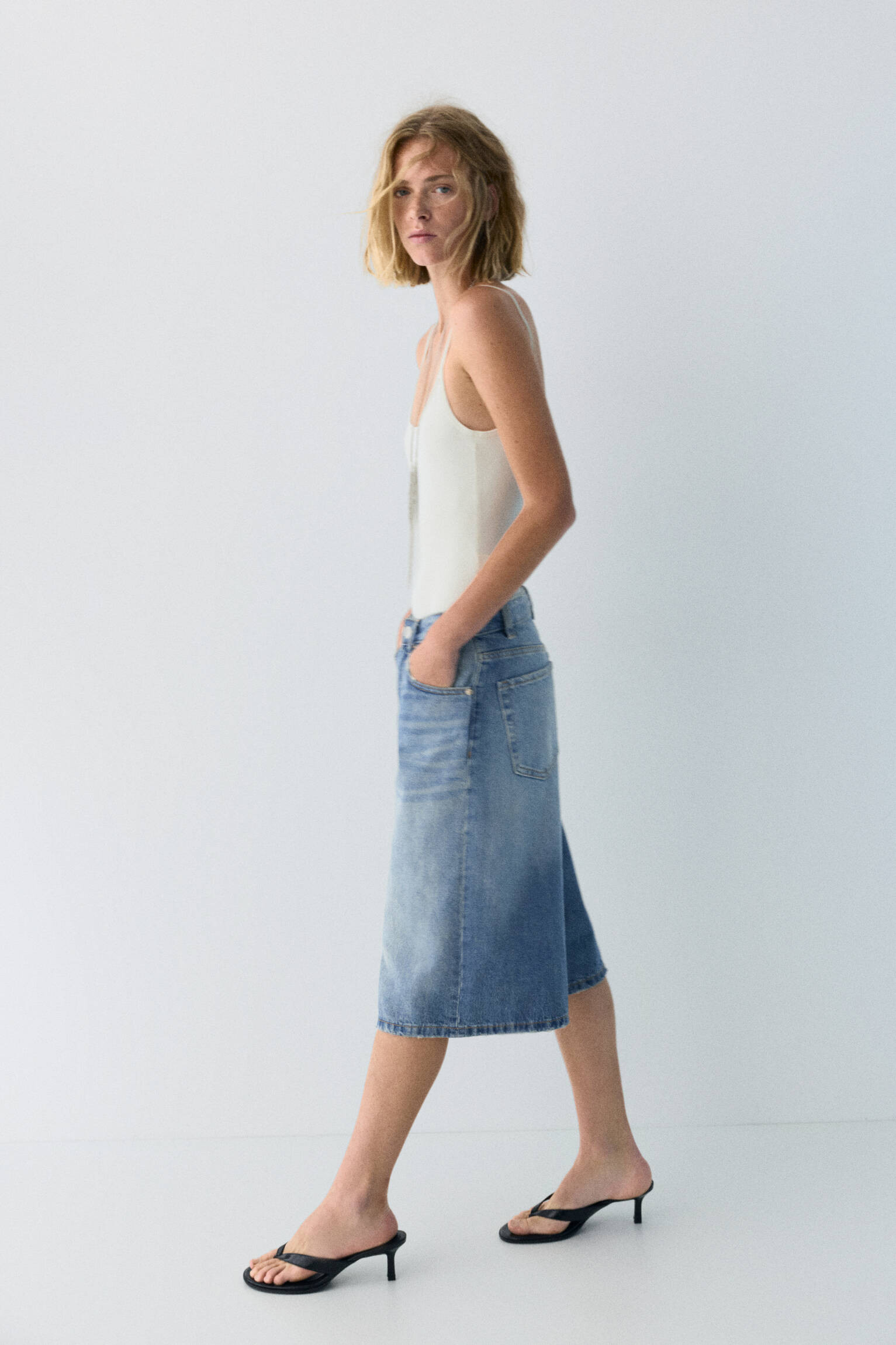 Jorts mit tiefem Bund - Pull&Bear Deutschland | PULL and BEAR DE