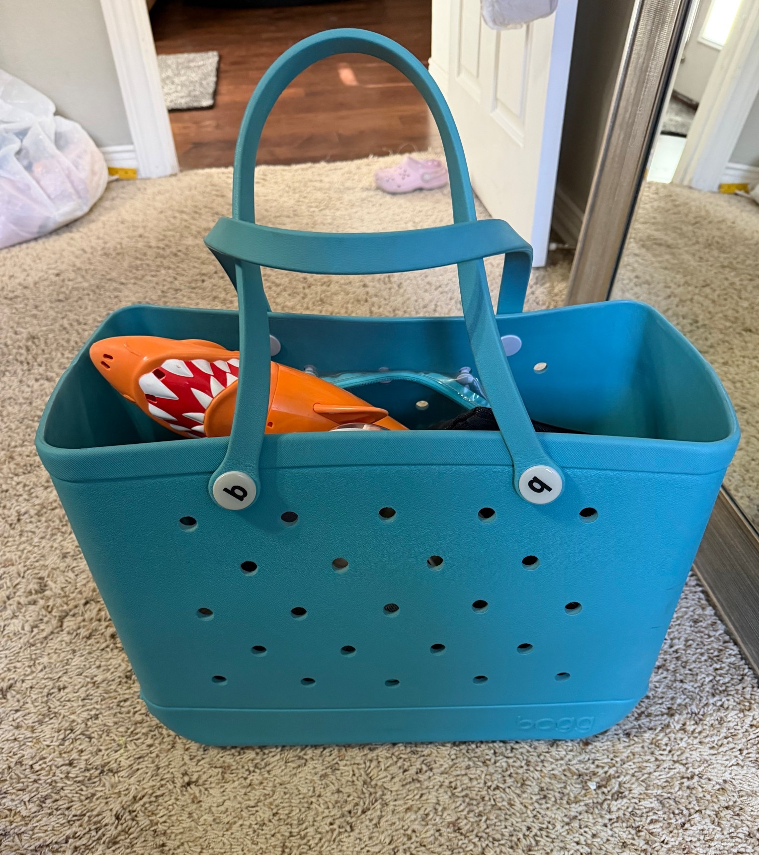 Bogg Bag on sale at Target! Under $70

#LTKSwim #LTKTravel #LTKmomlife