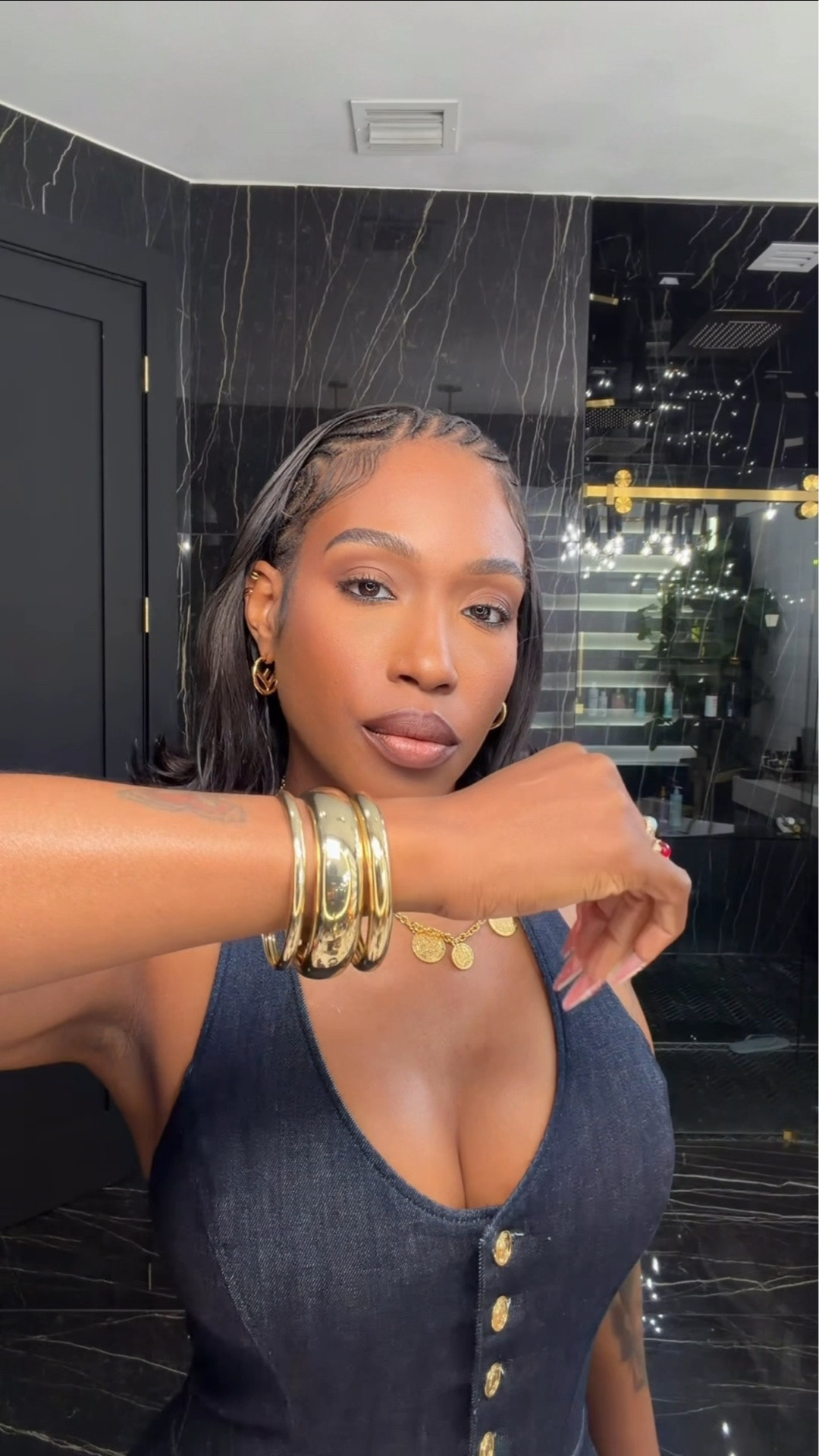 Grwm 

@vaseline Glazed and Glisten vanilla cocoa 
@Guess jumpsuit 27
@PHLUR honeymoon

#LTKootd #LTKgrwm #LTKvlog