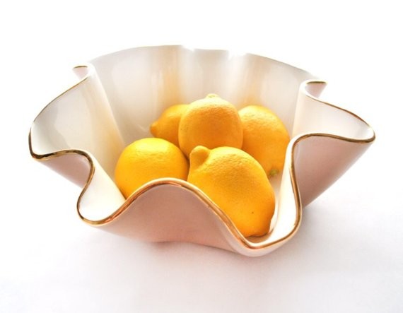 Size E- Medium/Large wavy handmade ceramic 9-11" wide x 3-4" high bowl w/ 22K gold luster edges, ... | Etsy (CAD)