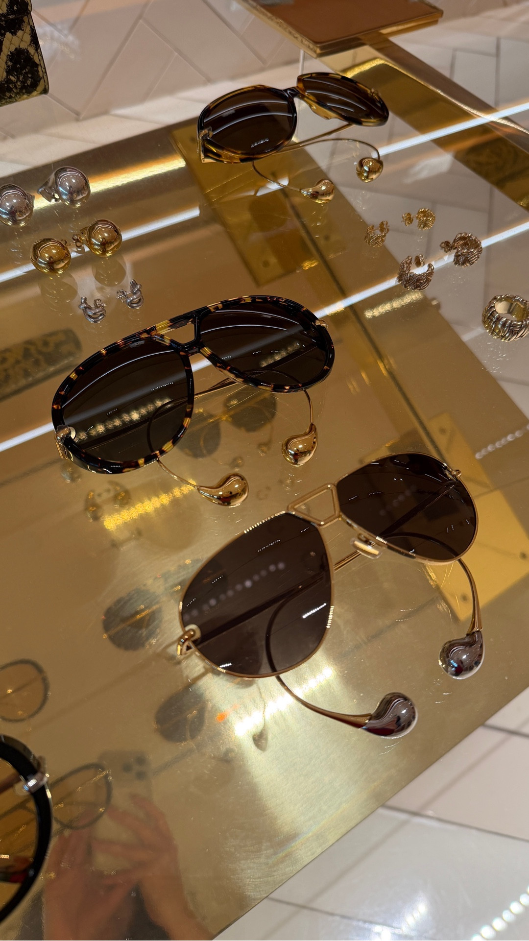 Didn’t see that on my SS26 Bingo card…

😎 buy or bye? Follow this account on IG for BUY or BYE in stories!

Bottega Veneta, sunglasses, Louise Trotter, NorthPark Center, aviators, sunglasses, oversized, personal stylist, Personal Shopper