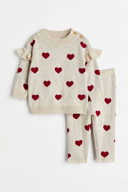 Even though I don’t have a little girl, I still had to post this matching knit set covered in a little hearts perfect for Valentine’s Day.  It’s under $30 too! 

#LTKbaby #LTKkids #LTKunder50