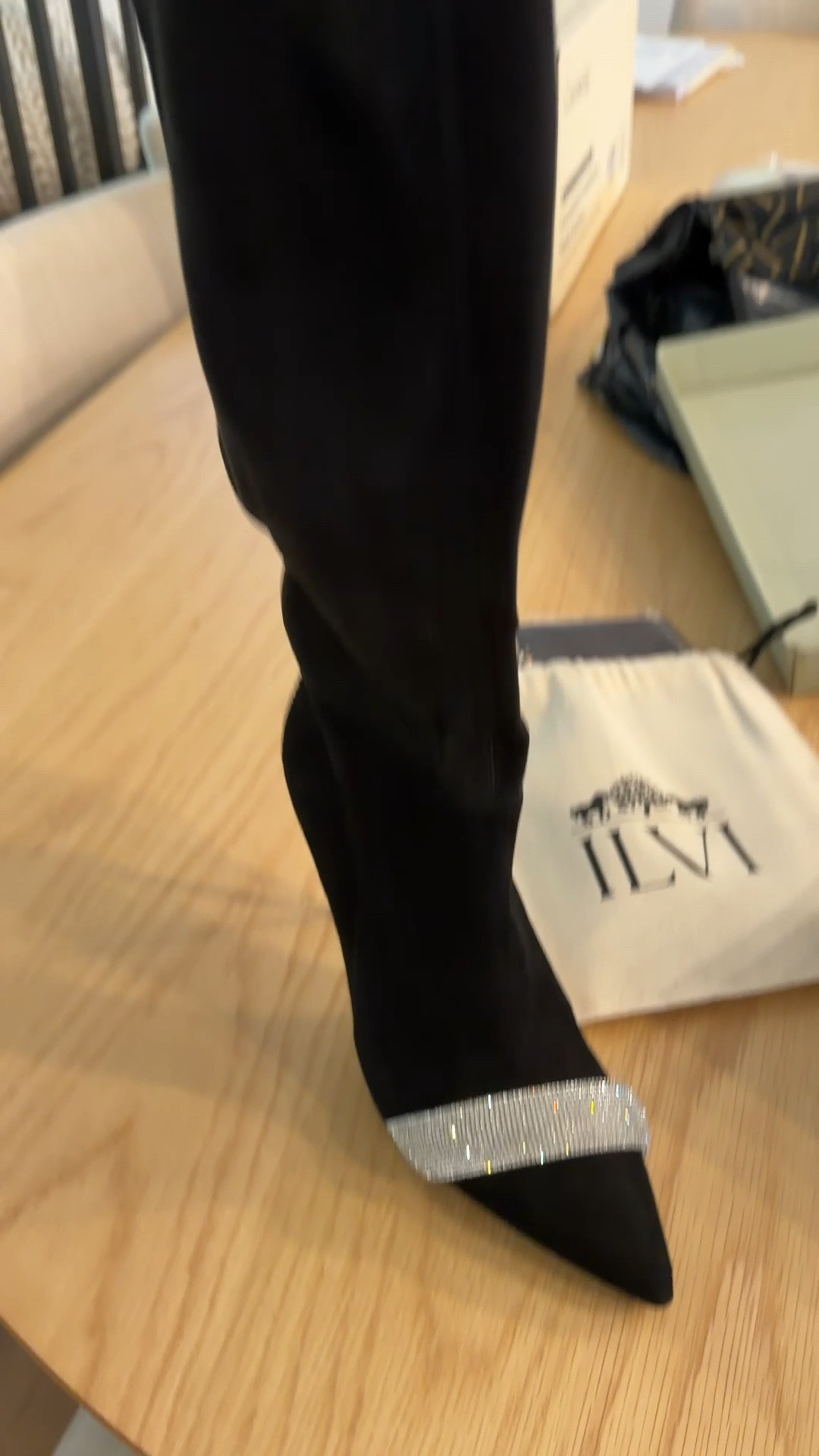 ✨ Statement Boots That Elevate Everything — These crystal-embellished pointed-toe boots instantly dress up even the simplest outfit. Sleek, flattering, and made to stand out without trying too hard. A true statement shoe that transforms your entire look.

Perfect for date night, girls’ night out, Valentine’s Day plans, or holiday events.

📏 Sizing: True to size

Save this post to reference later ✨

These embellished pointed-toe boots are perfect for elevating neutral outfits, adding sparkle to winter looks, styling dressy boots with dresses or tailored pieces, and creating a chic statement shoe moment for evenings out.

Follow me on Instagram and YouTube @kirasfashionfinds