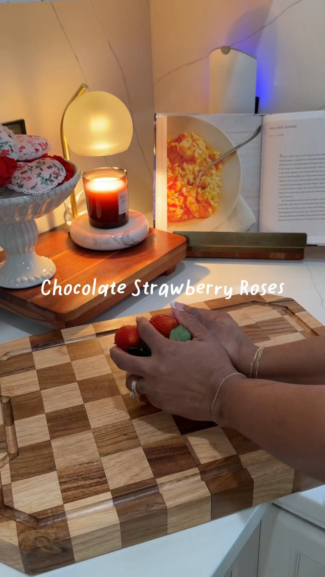An easy Valentine treat that looks fancy but is actually simple. All you need is strawberries, chocolate, and popsicle sticks.

Dip, chill to set, and enjoy 🌹🍓🍫


#valentinetreat #chocolatecoveredstrawberries #strawberryroses #valentinedessert #sweetideas