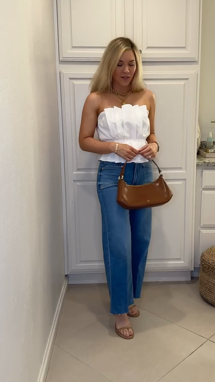 How cute is this Amazon top! 
Paige jeans

#LTKdayinmylife #LTKootd #LTKSeasonal