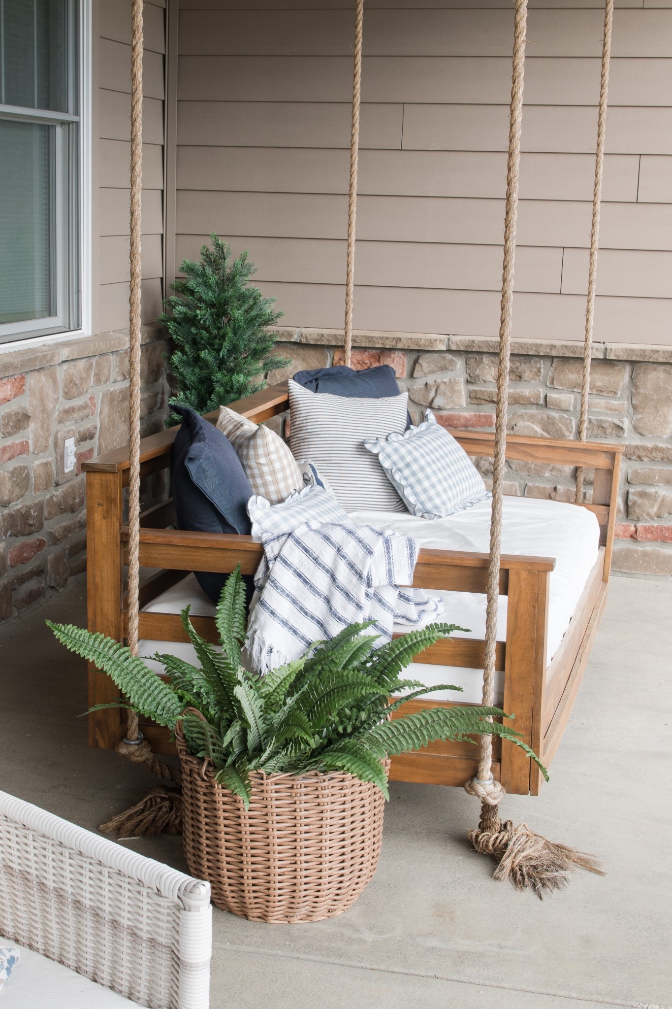 Spring patio refresh 

#LTKSeasonal #LTKHome #LTKFindsUnder50