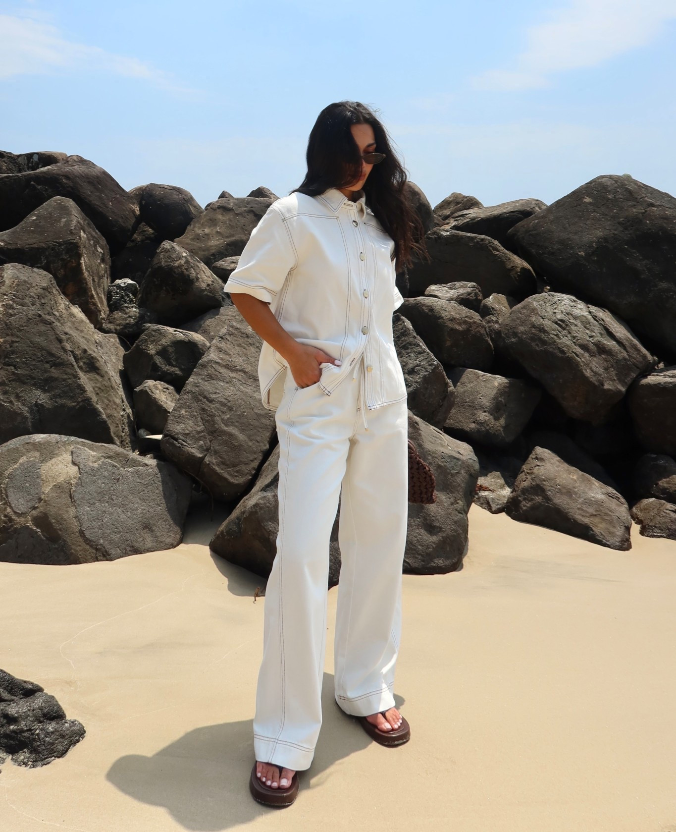 I’m wearing size 6 in the #ajestudio set!